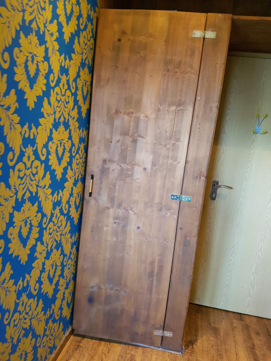 Kleiderschrank von außen NordseeResort Hotel Arche Noah