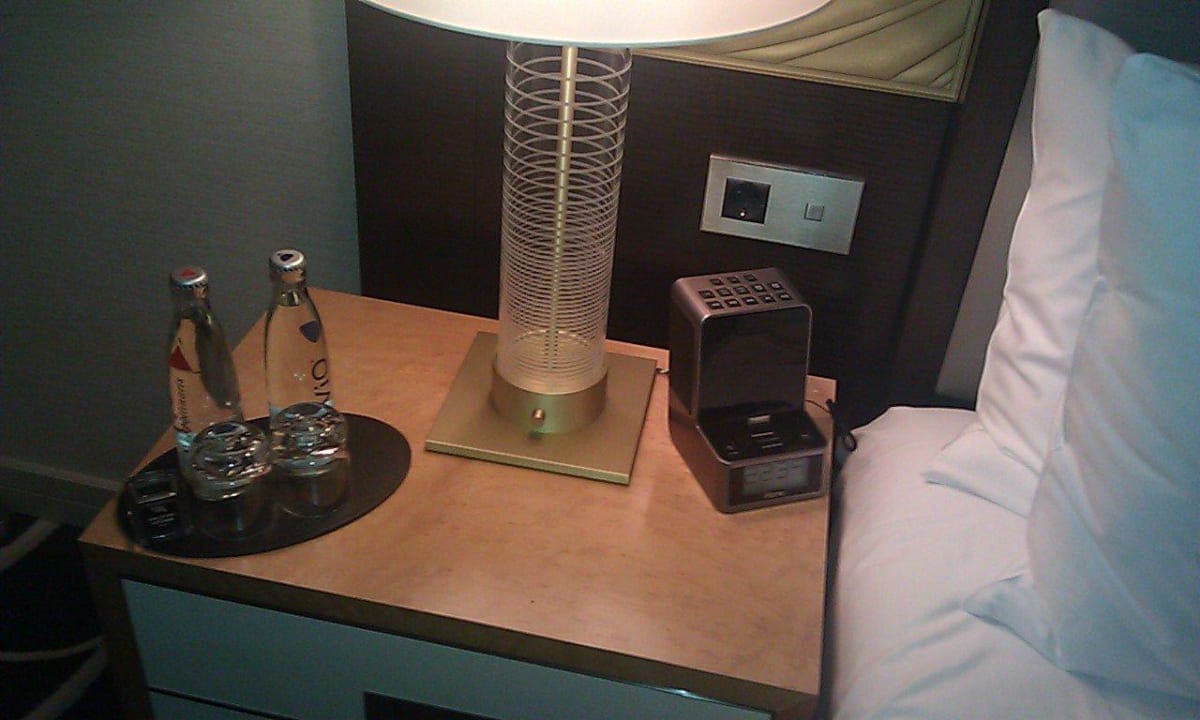 Nachttisch Waldorf Astoria Berlin