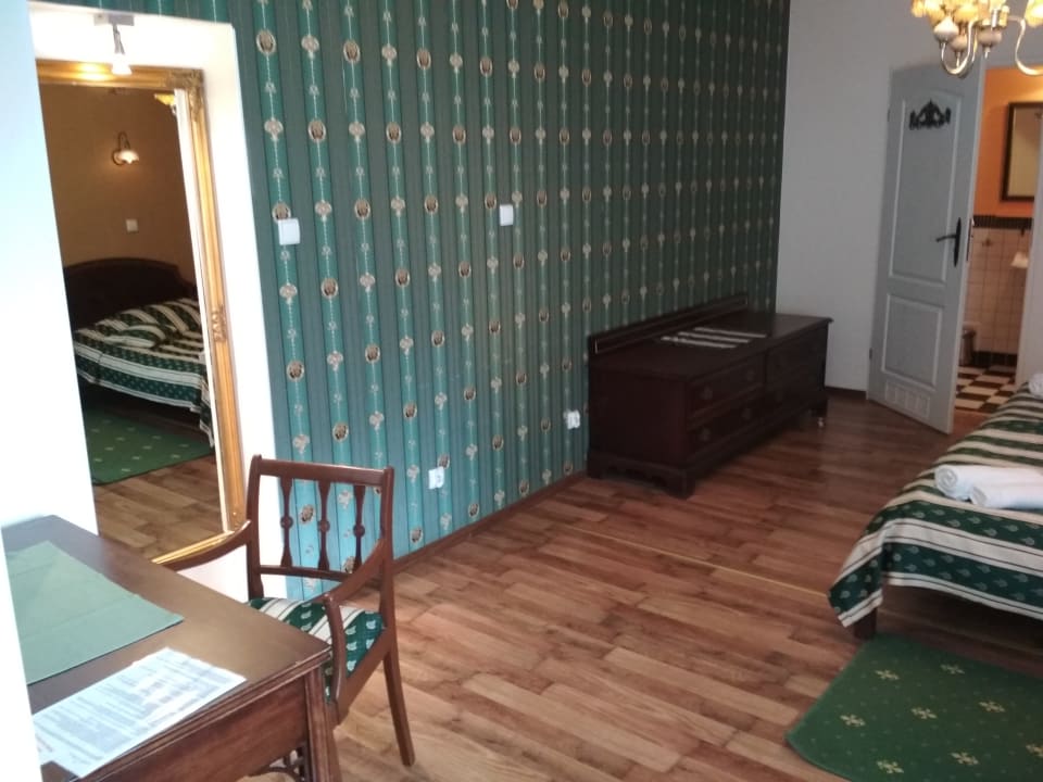 Zimmer Hotel Dwór Korona