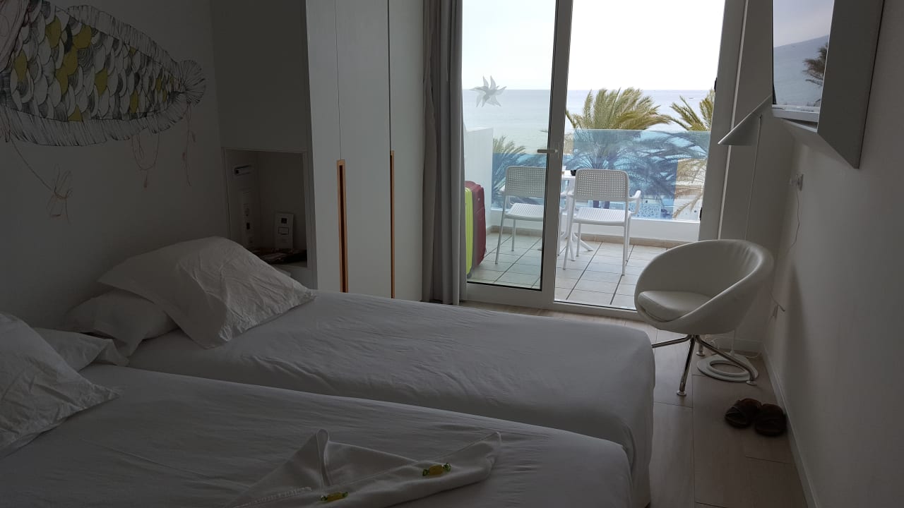 Zimmer Iberostar Waves Bahia de Palma