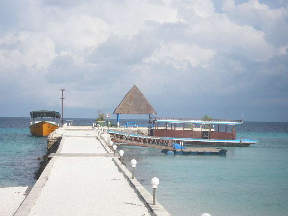 Steg Summer Island Maldives