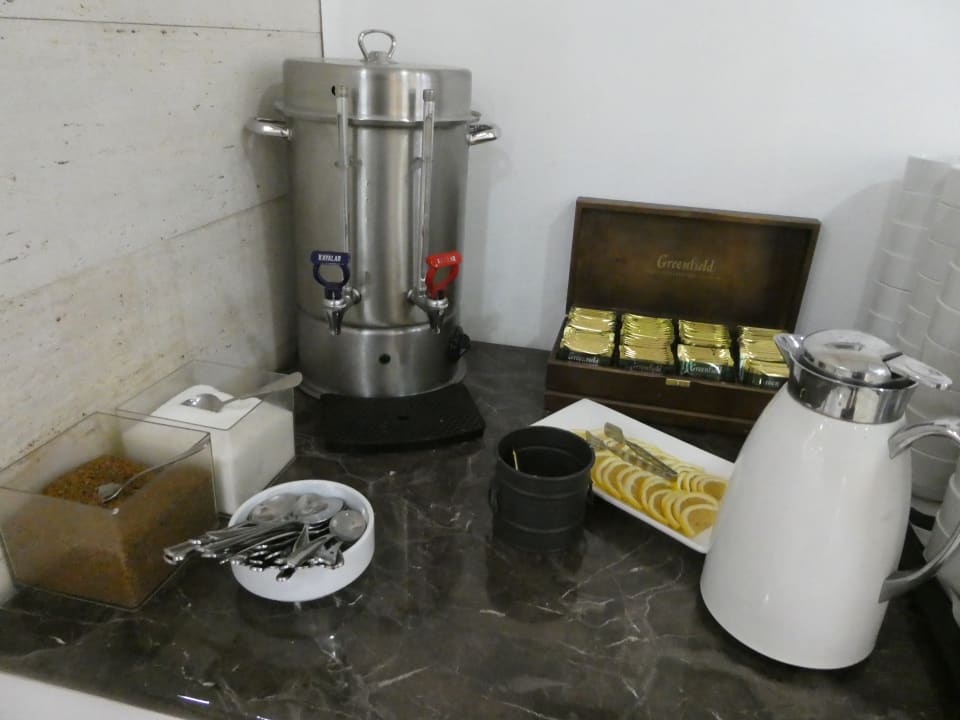 Restaurant Iveria Inn Hotel