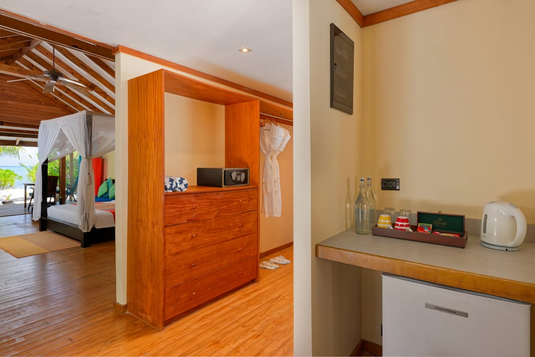 Zimmer Canareef Resort Maldives