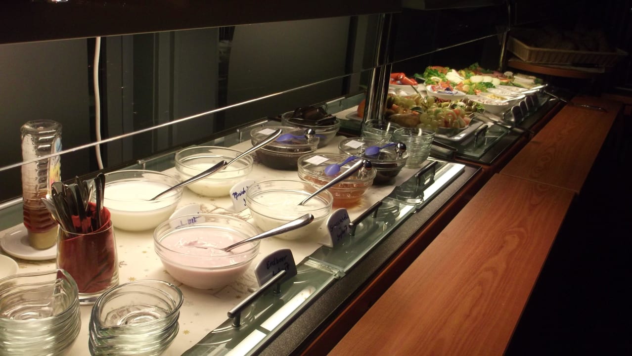 Frühstücksbuffet  Hotel am Markt