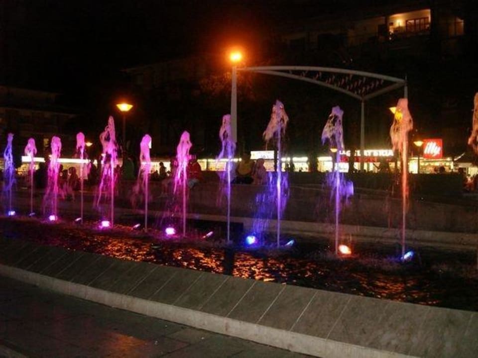 Bibione bei Nacht Aparthotel Holiday