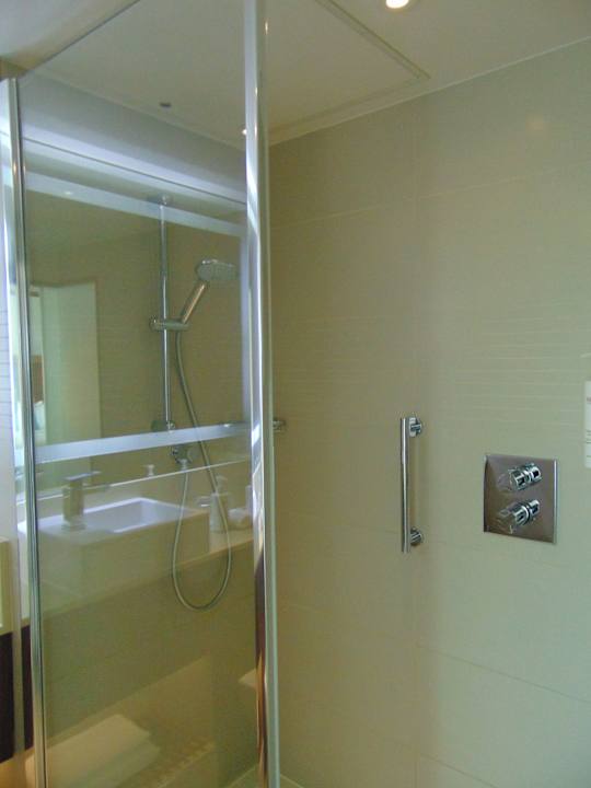 Zimmer Courtyard by Marriott Cologne