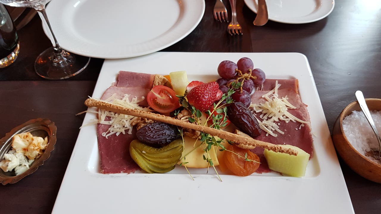 Gastro Gloria Serenity Resort