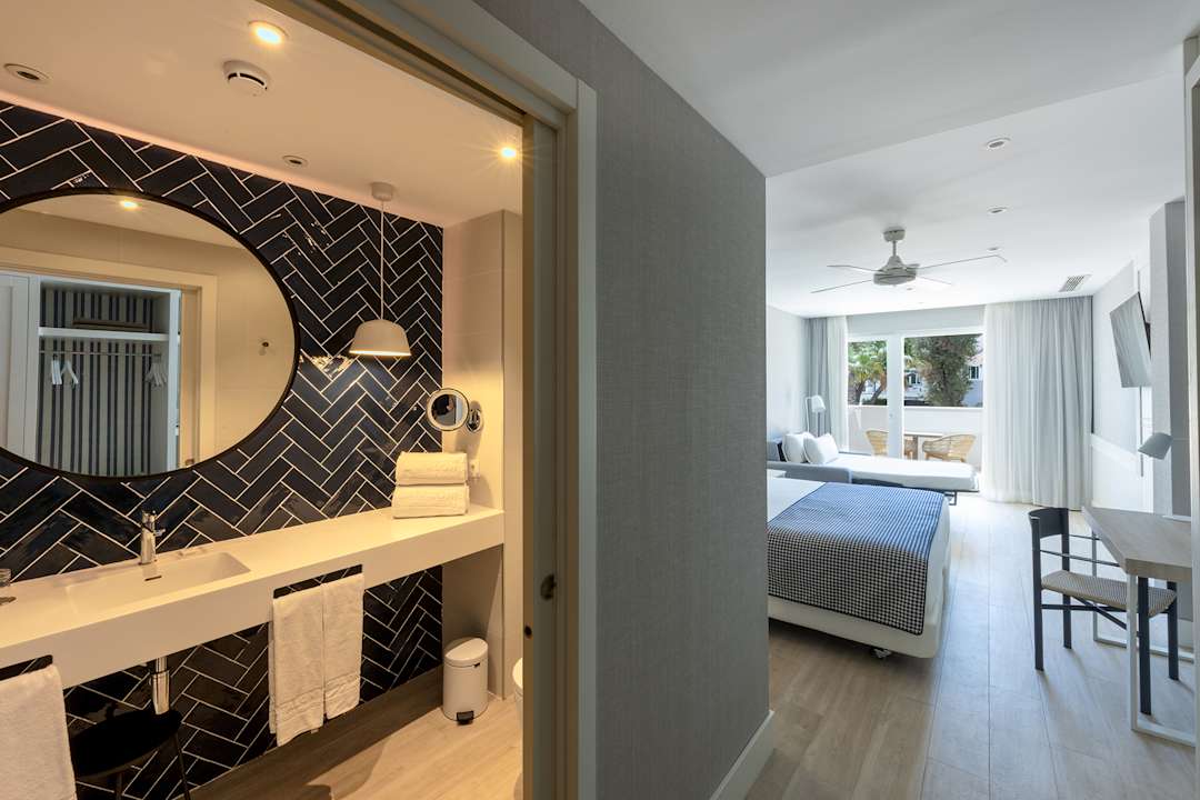 Zimmer Hotel Catalonia Mirador des Port