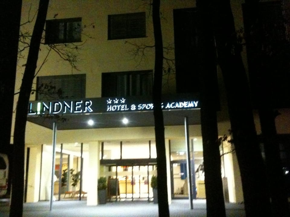 Außen  Lindner Hotel Frankfurt Sportpark, part of JdV by Hyatt