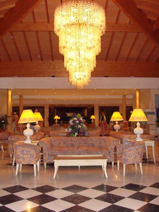 Lobby Valentin Sancti Petri