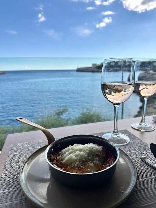 Gastro Ikos Porto Petro