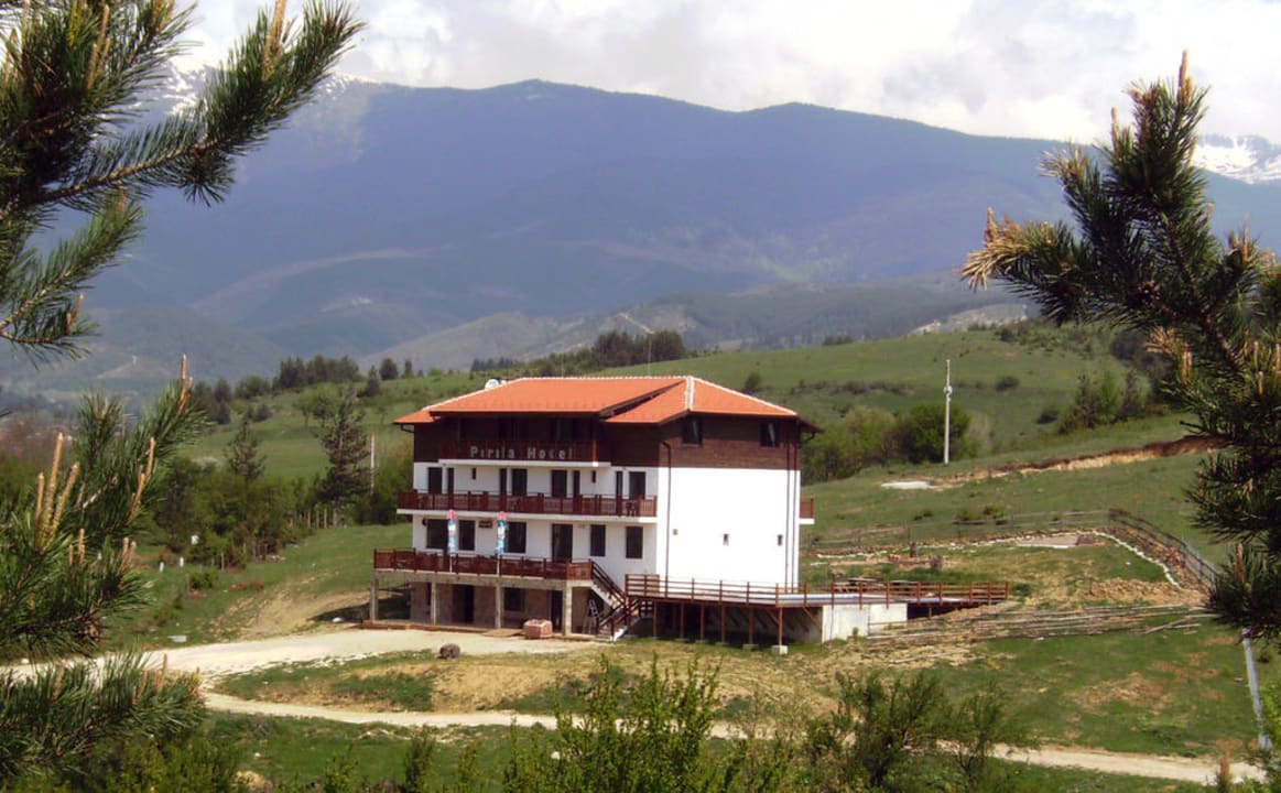 Hotel Pirila in summer Hotel Pirila