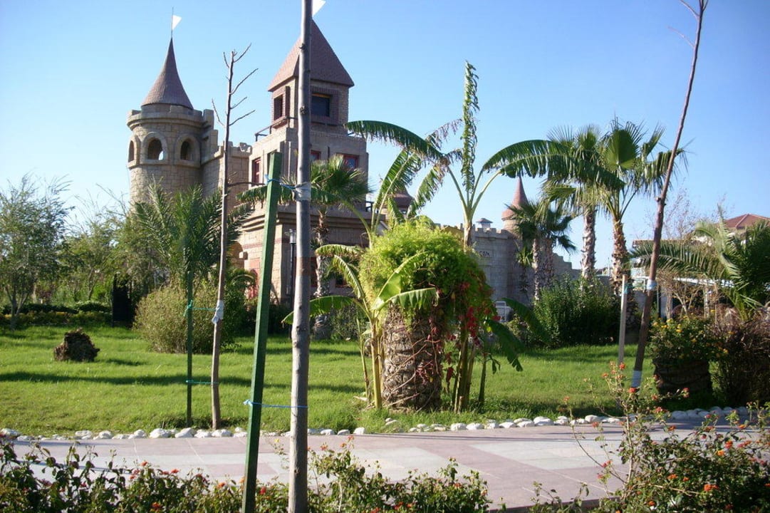Garten mit Poollandschaft Belek Beach Resort Hotel