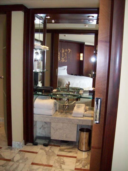 Bad Grand Hyatt Shanghai