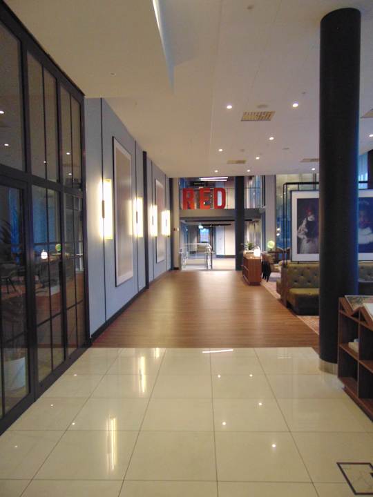 Lobby Radisson RED, Oslo Airport