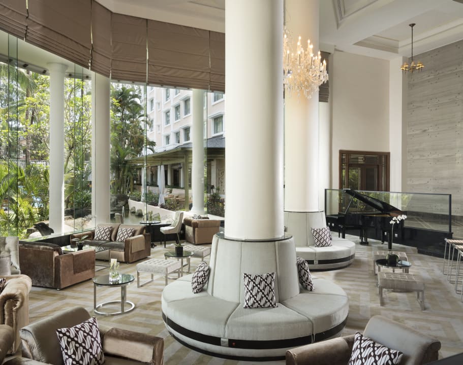 Lobby Melia Purosani Yogyakarta