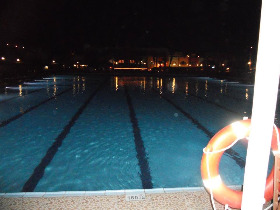 Pool bei Nacht Arabia Azur Resort