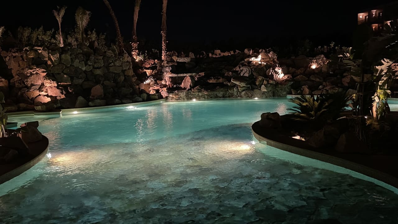Pool Fort Arabesque Resort, Spa & Villas
