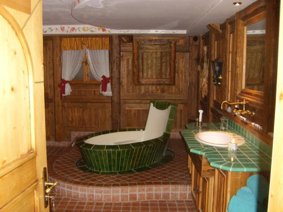 Badewanne für Wellnessanwendungen Hotel Bayerwaldhof