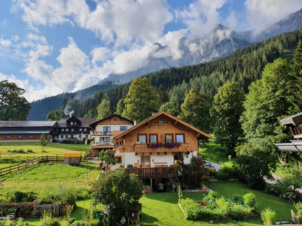 Außenansicht Hotel Sporthof Austria