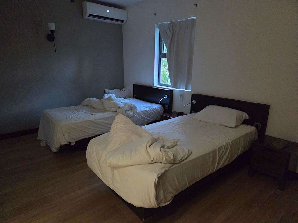 Zimmer Crystals Beach Resort Belle Mare, a member of Radisson Individuals