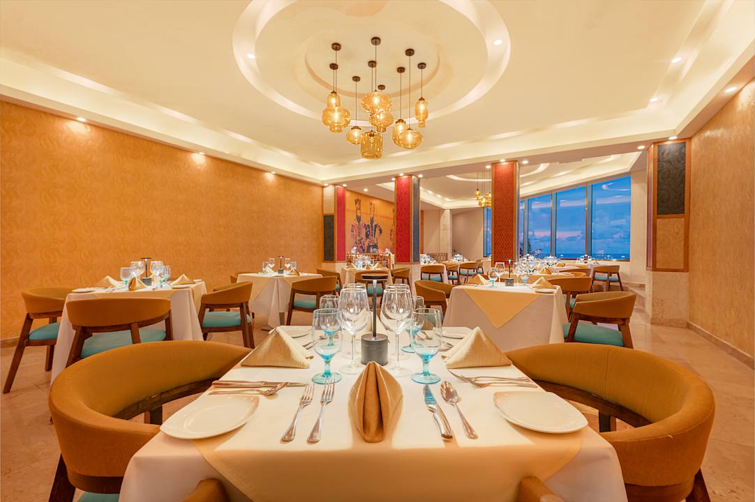 Gastro Royal Solaris Cancun