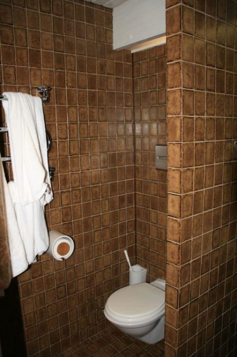 Badezimmer beim einfach Doppelzimmer Hotel Römerhof