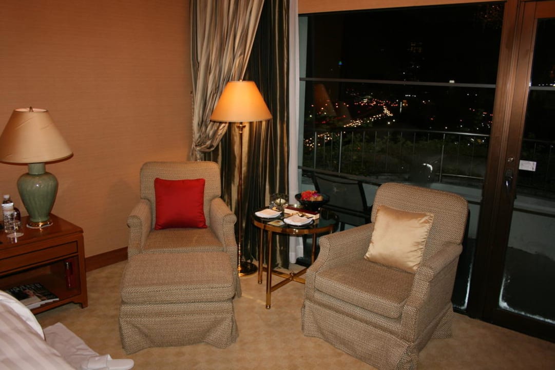 Sitzgruppe im Zimmer Shangri-La Hotel, Bangkok