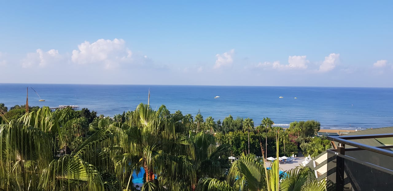 Ausblick Iz Flower Side Beach Hotel