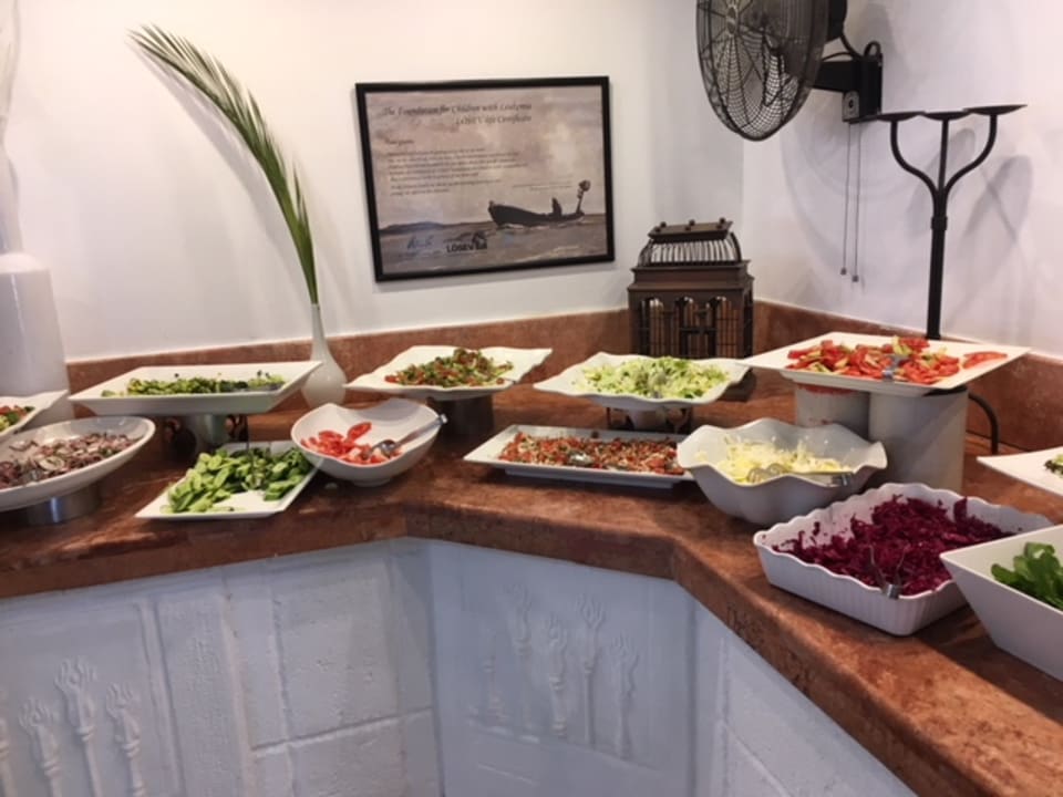 Ein Teil des Salat-Buffets Club Resort Atlantis