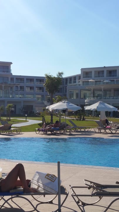 La grande piscine  Asterias Beach Resort