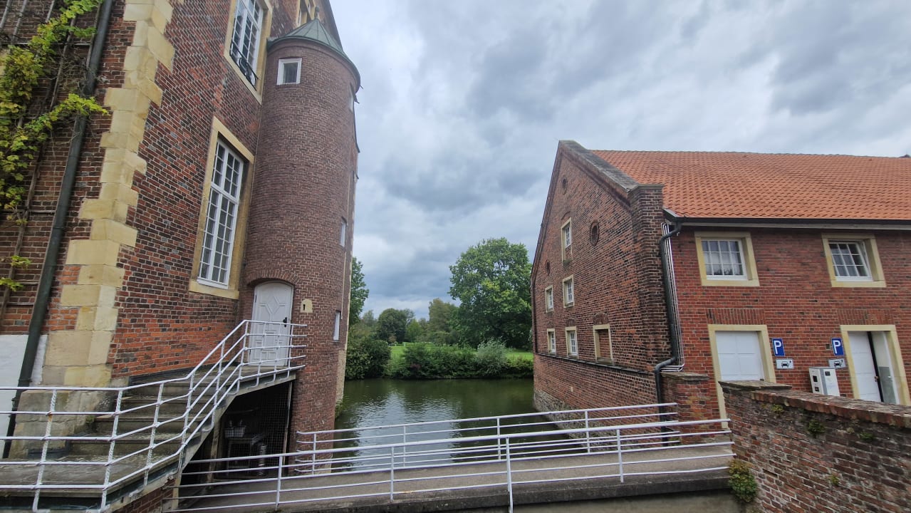 Außenansicht Hotel Schloß Wilkinghege