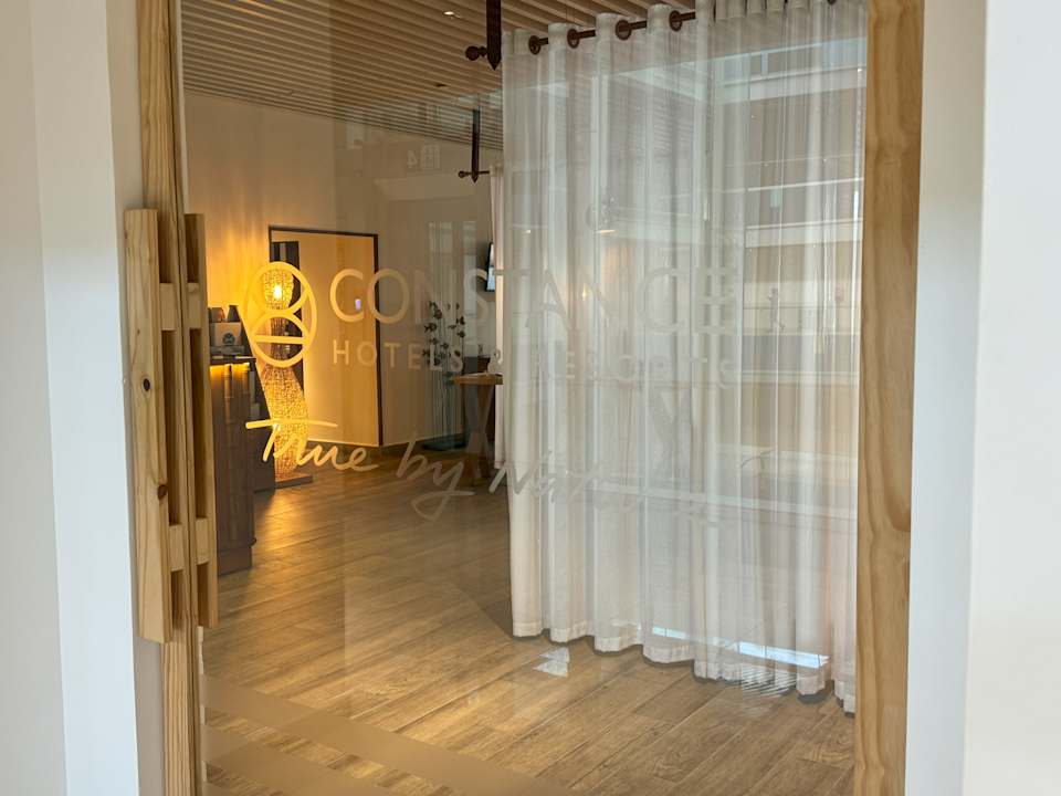 Lobby Constance Moofushi Maldives