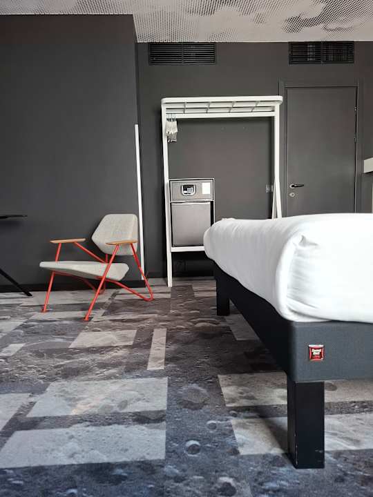 Zimmer ibis Lviv Center