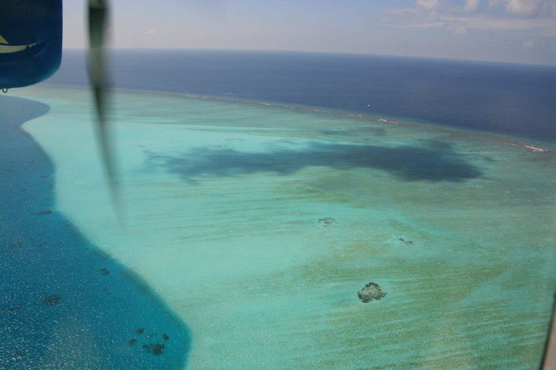 Aus dem Flugzeug Kuramathi Maldives