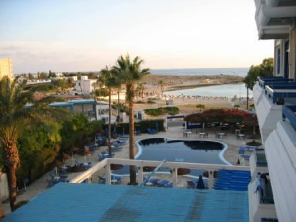 Blick vom Balkon Anonymous Beach Hotel