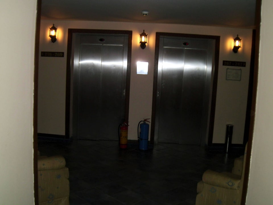 Wartezeit bis zu 10 Minuten Royal Park Hotel & Aqua park