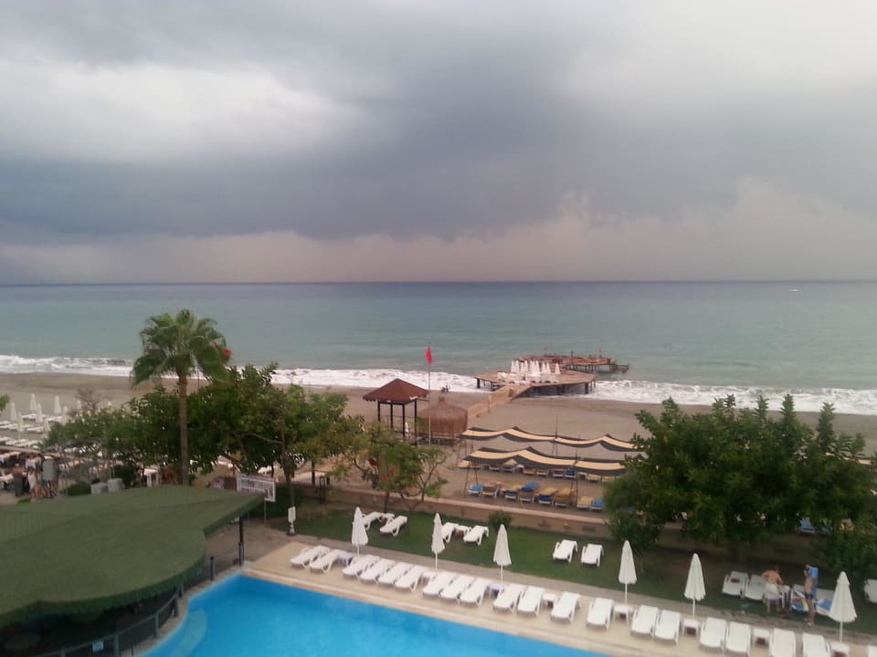 Burza Senza Sunset Beach Hotel