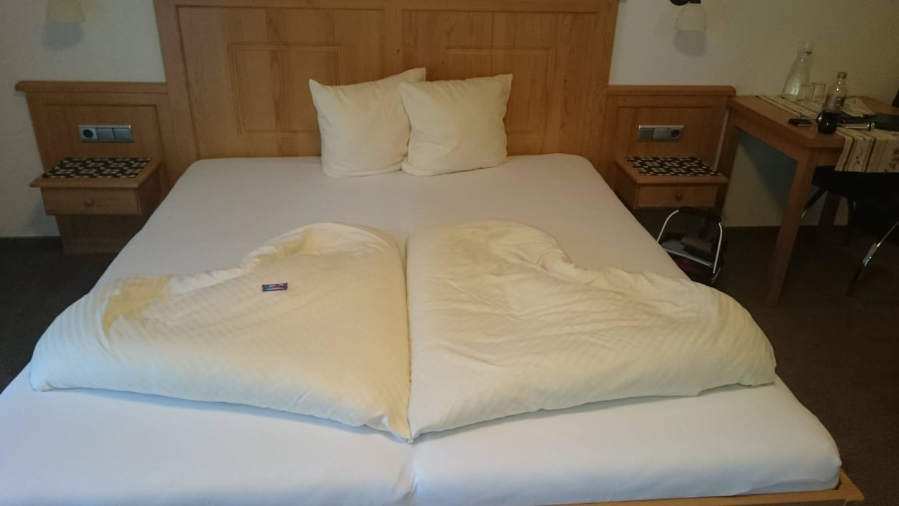 Schlafzimmer Alpenstern Pension & Suites