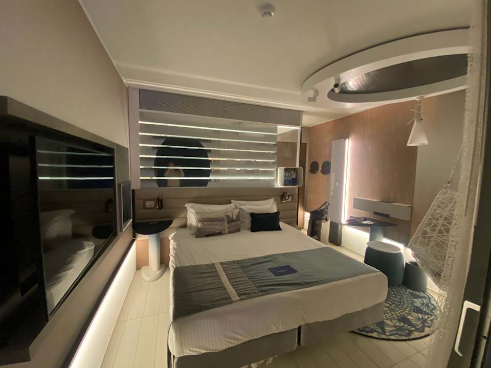 Zimmer Port Tower by Isrotel Design