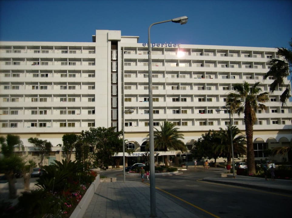 Vorderseite Esperides Beach Resort