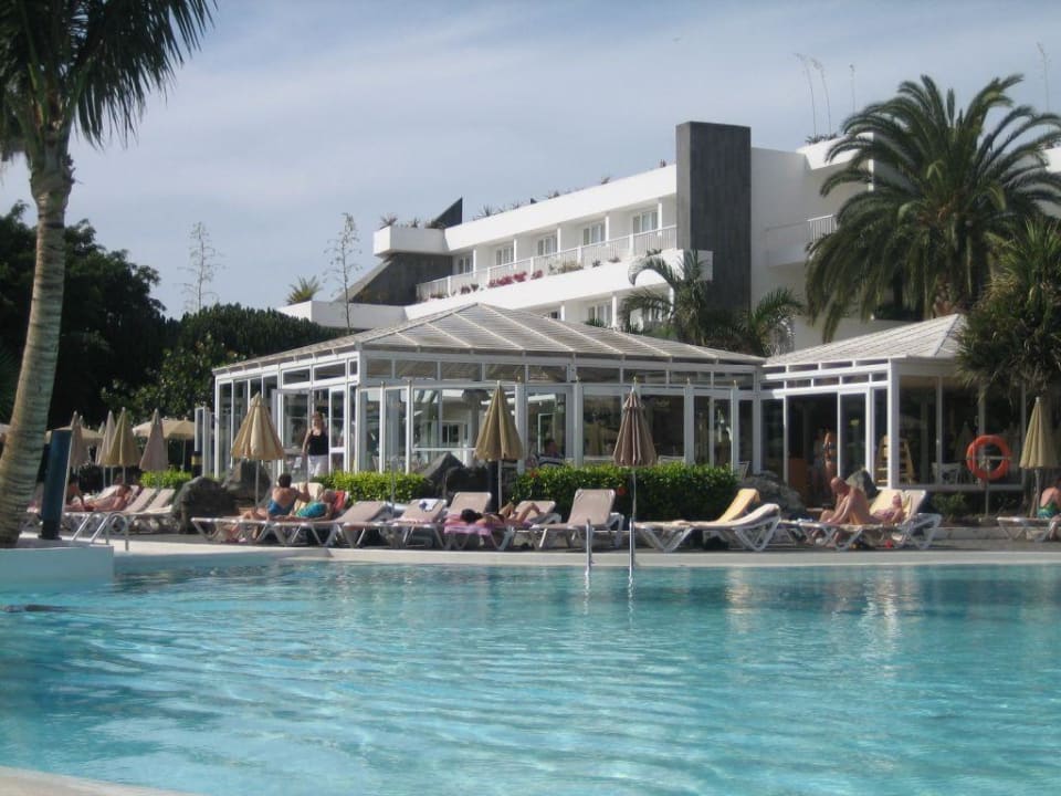 Pool und Snackbar Hotel Riu Paraiso Lanzarote