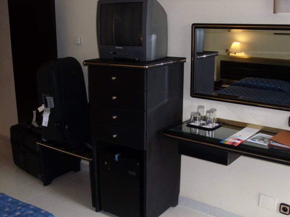 Zimmer Wohn- und Schlafbereich Mediterranean Palace Hotel