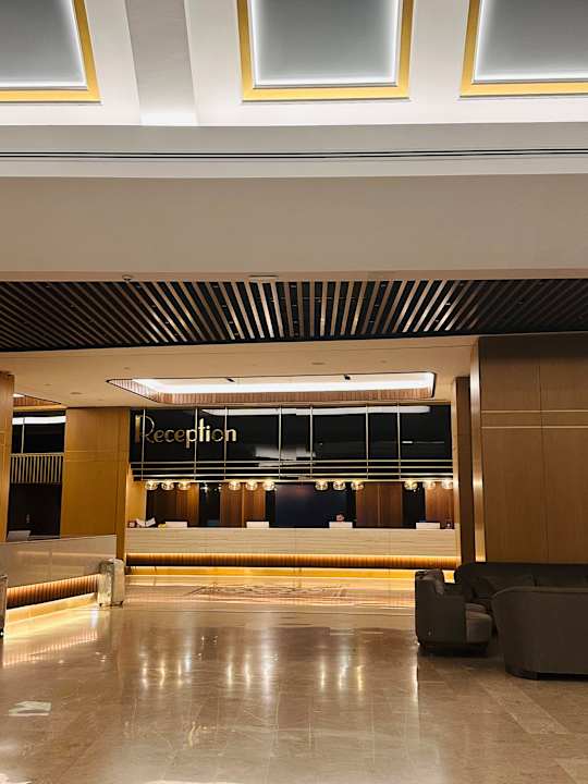 Lobby Hotel Miracle Resort