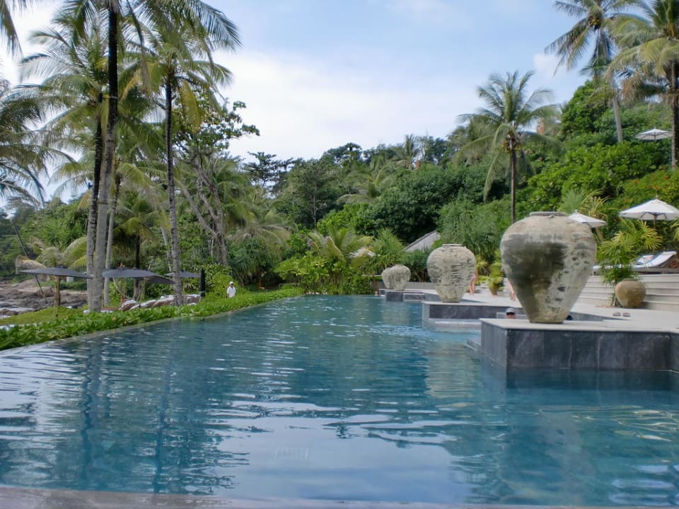 Toll Trisara Villas & Residences Phuket