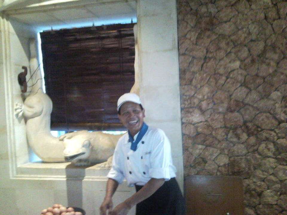 Der witzige Koch Puri Santrian