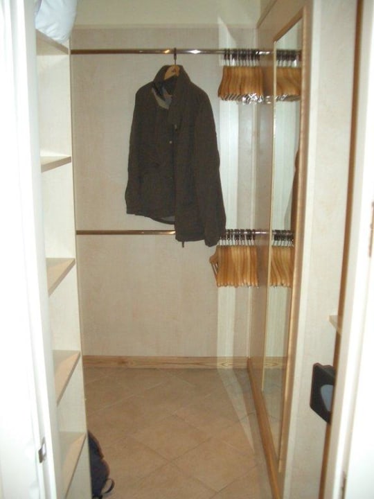 Begehbarer Kleiderschrank Lopesan Villa del Conde Resort & Thalasso