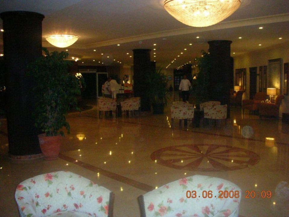 Zdjecie Hotel Royal Garden Beach