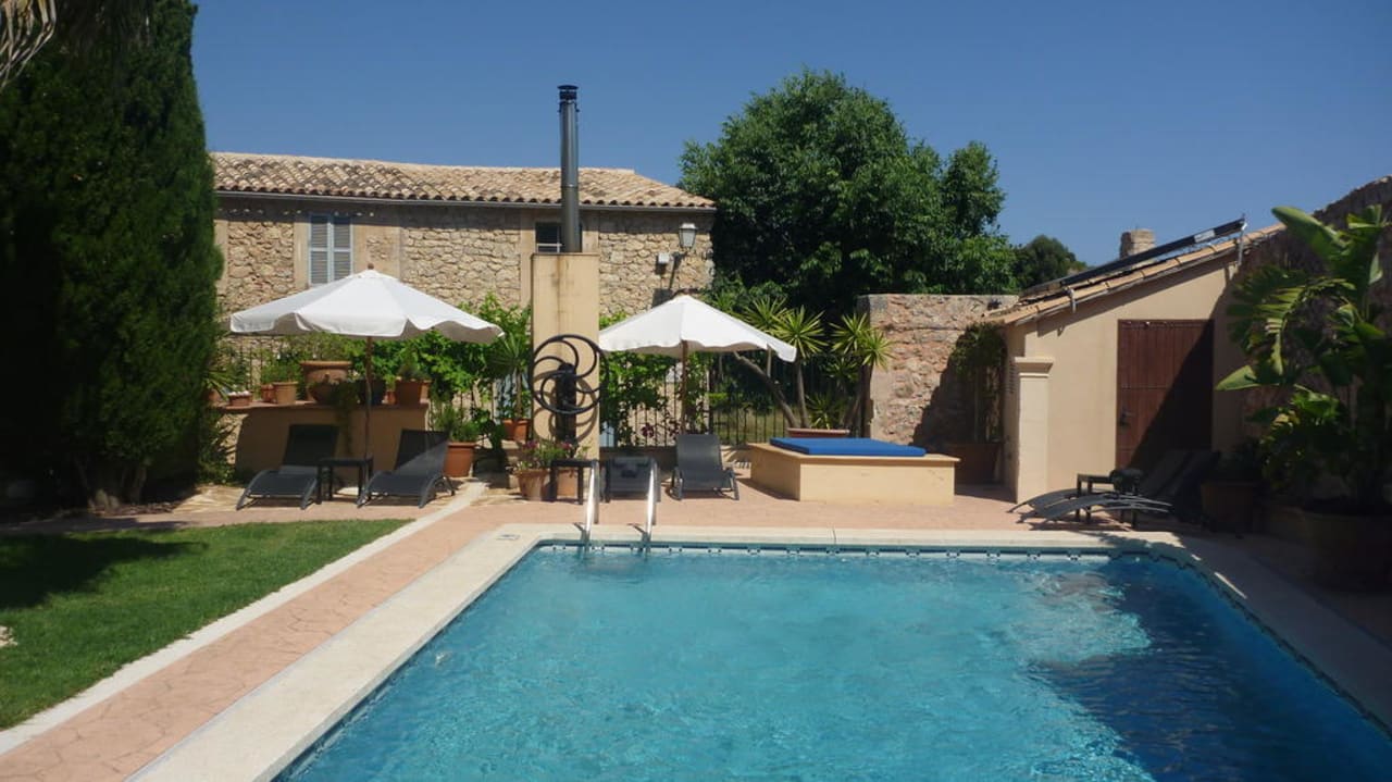 Kleiner, aber schöner Pool Hotel Palacio Sant Salvador