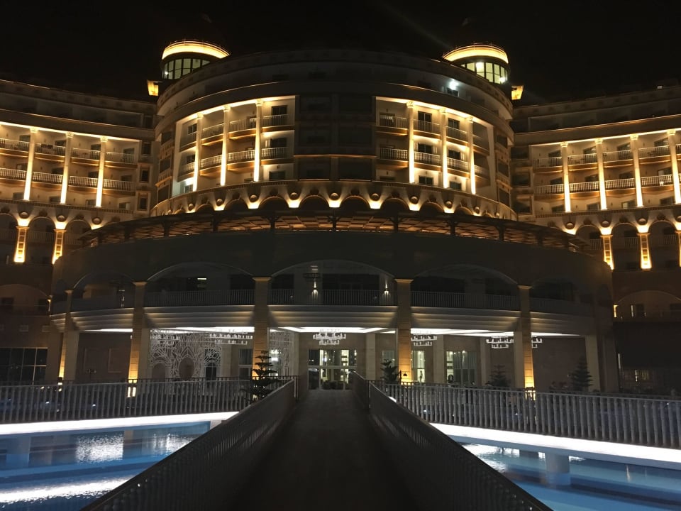 Ansicht bei Nacht Sidemarin Kirman Premium